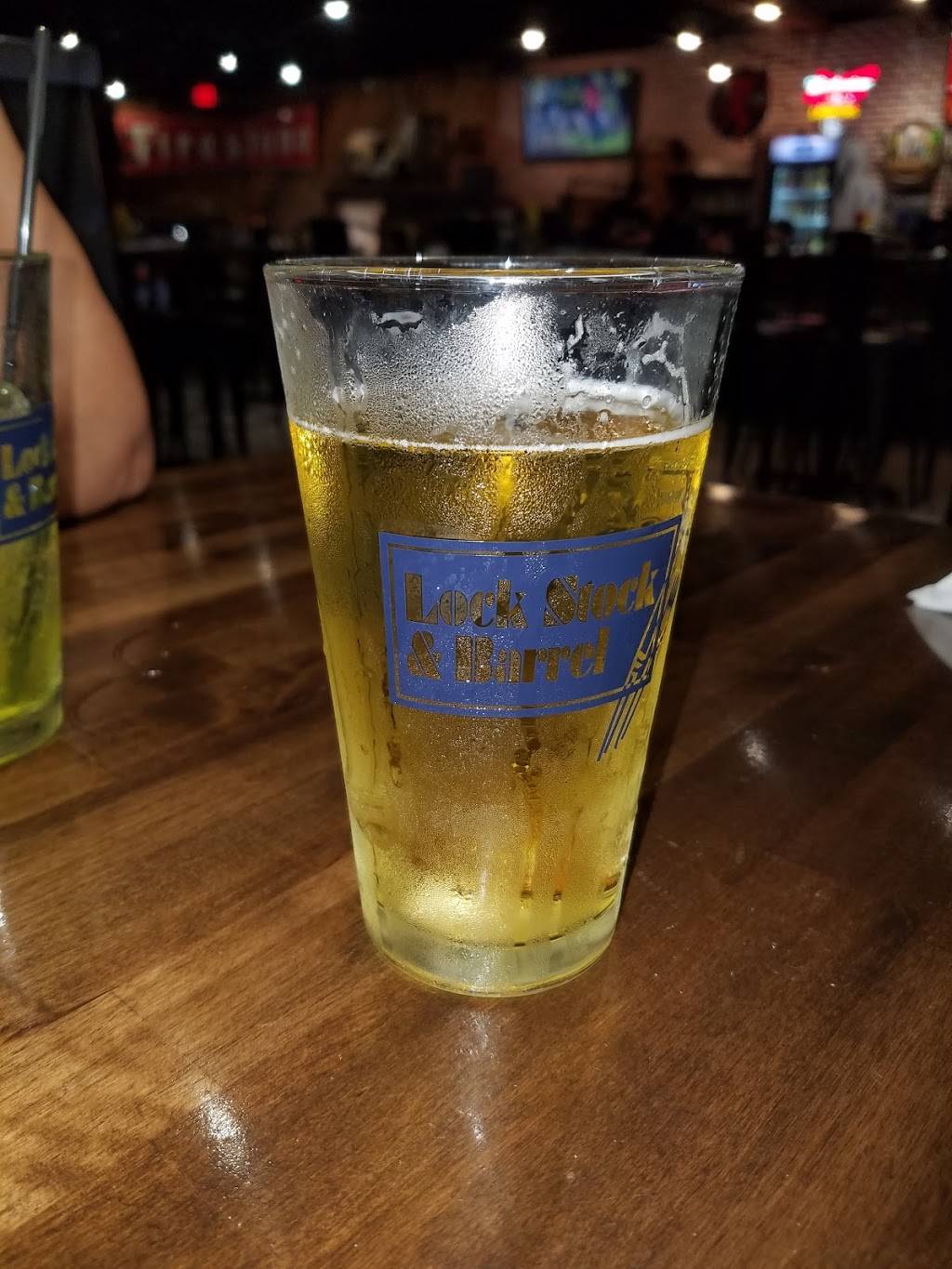 Lock Stock & Barrel | night club | 129 S Oakland Ave, Decatur, IL 62522, USA | 2174297411 OR +1 217-429-7411