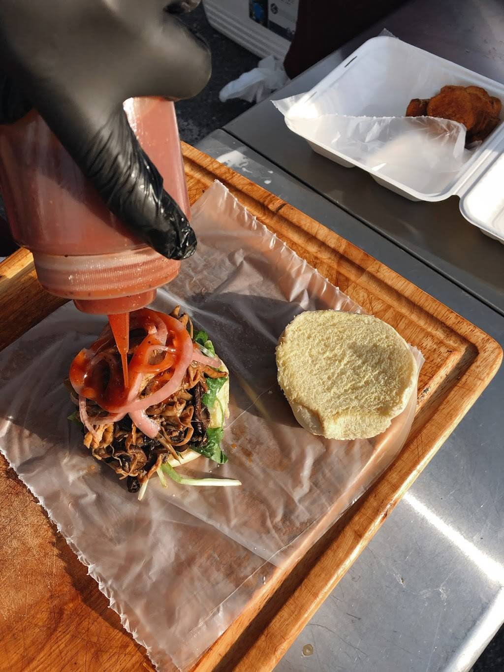 250 Texas BBQ at Farmers Market | restaurant | 4650 Queensbury Rd, Riverdale, MD 20737, USA | 2405215790 OR +1 240-521-5790