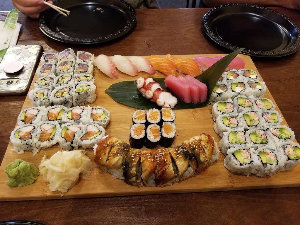 Sushi House | restaurant | 2804 W Michigan Ave #102, Kalamazoo, MI 49006, USA | 2694432233 OR +1 269-443-2233