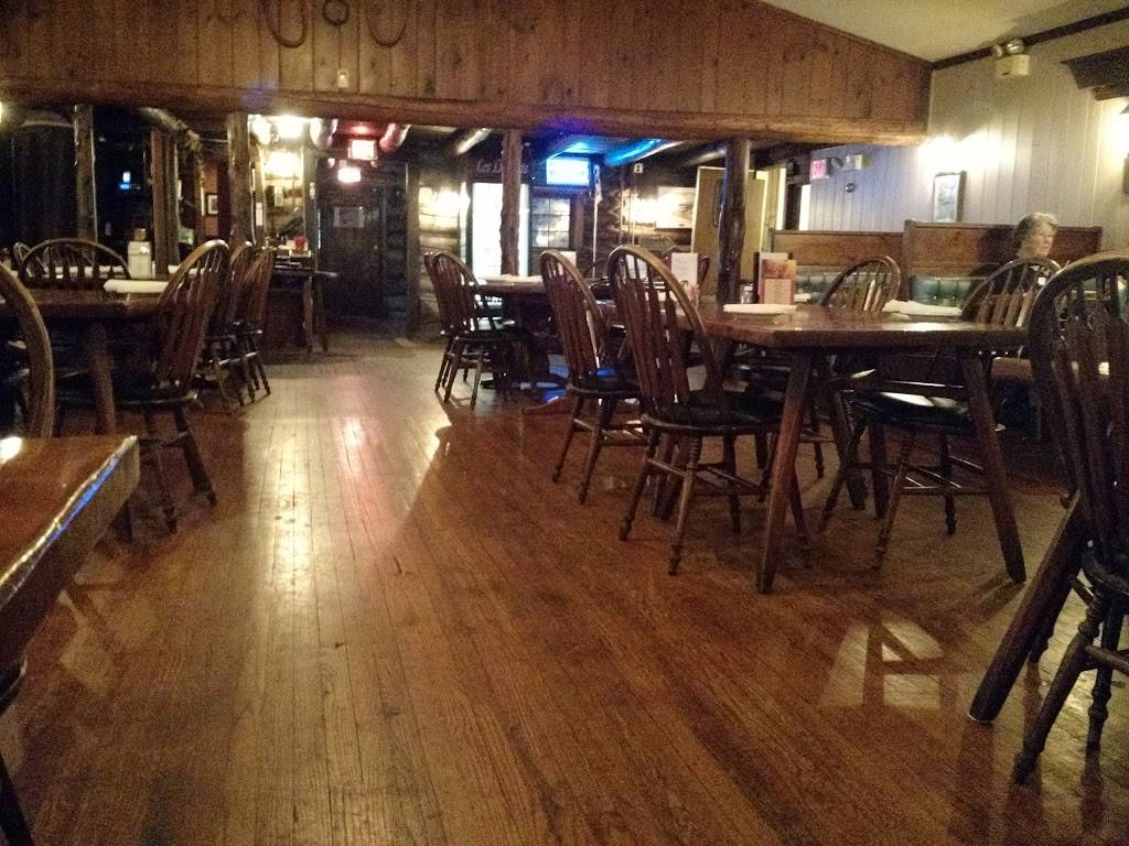 Robertos Log Cabin Restaurant | restaurant | 383 Trumbull Hwy, Lebanon, CT 06249, USA | 8604567663 OR +1 860-456-7663