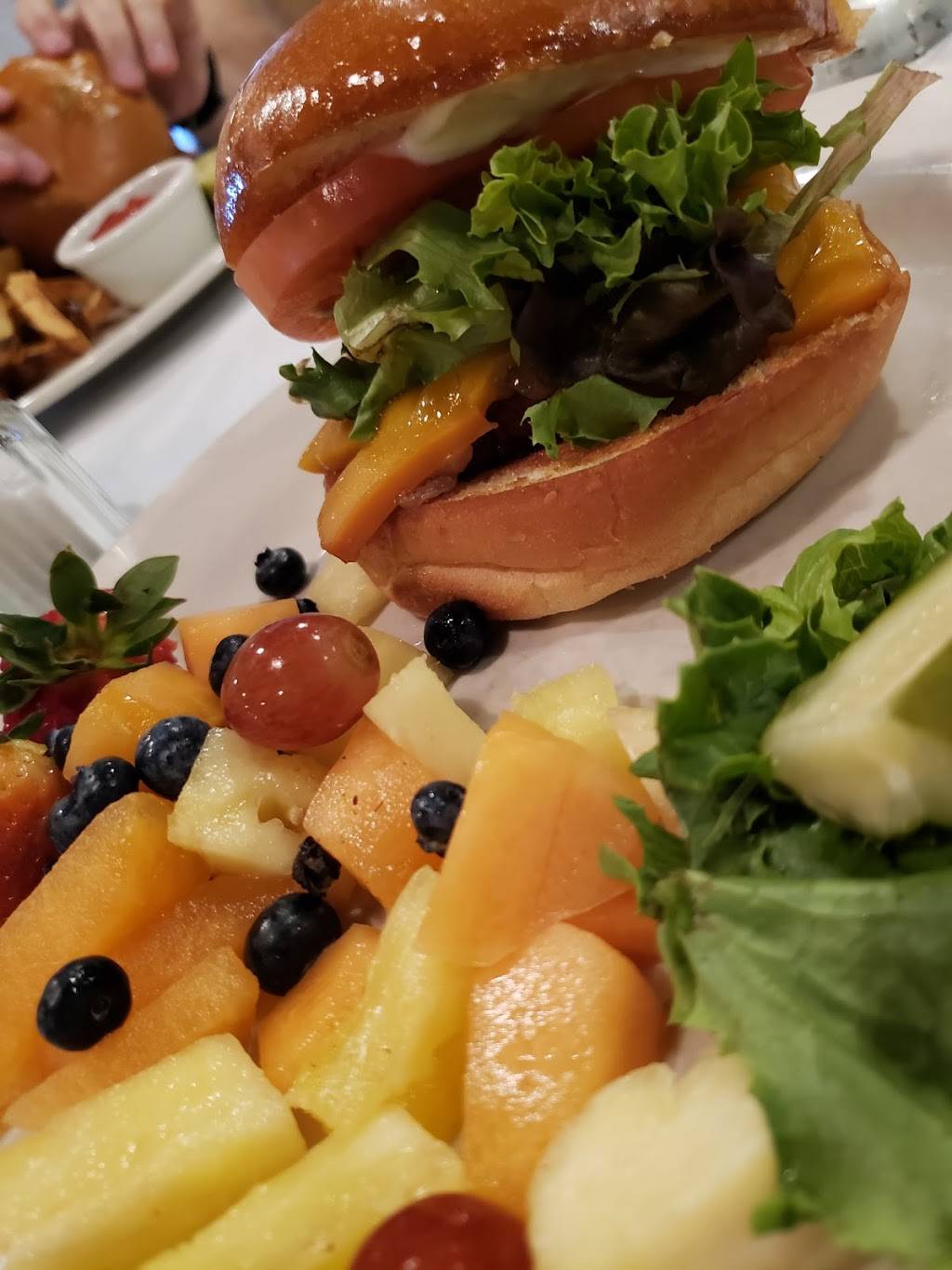 Old North State Winery | restaurant | 308 N Main St, Mt Airy, NC 27030, USA | 3367899463 OR +1 336-789-9463