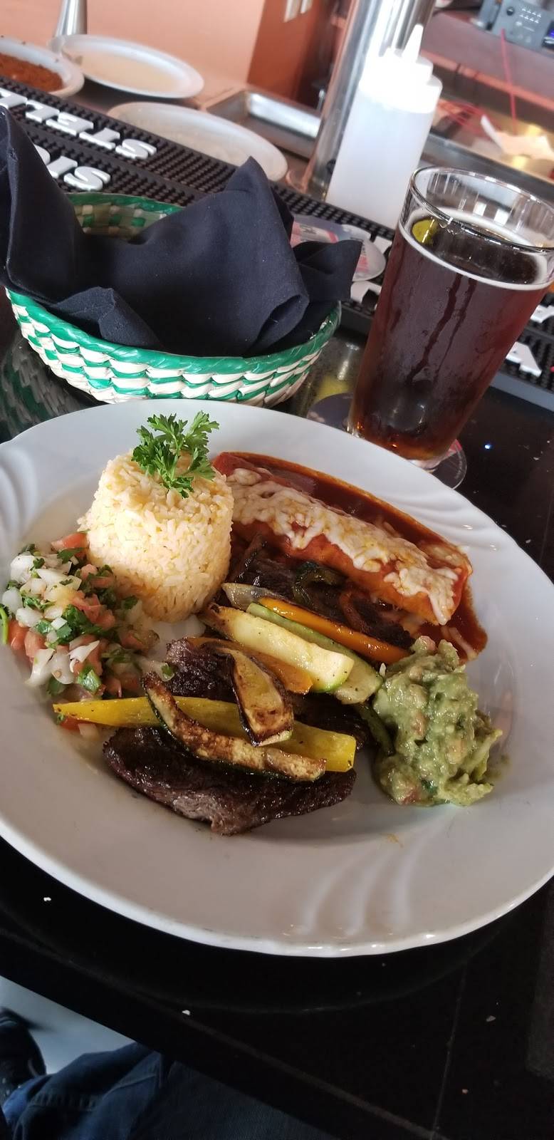 El zarape Melrose | restaurant | 3729, 4809 Melrose Ave, Los Angeles, CA 90029, USA | 3238484609 OR +1 323-848-4609