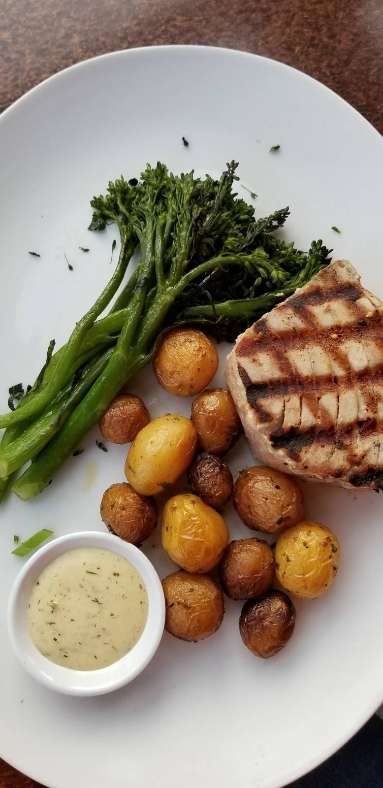 Seasons 52 | restaurant | 6 Wayside Rd, Burlington, MA 01803, USA | 7812725552 OR +1 781-272-5552