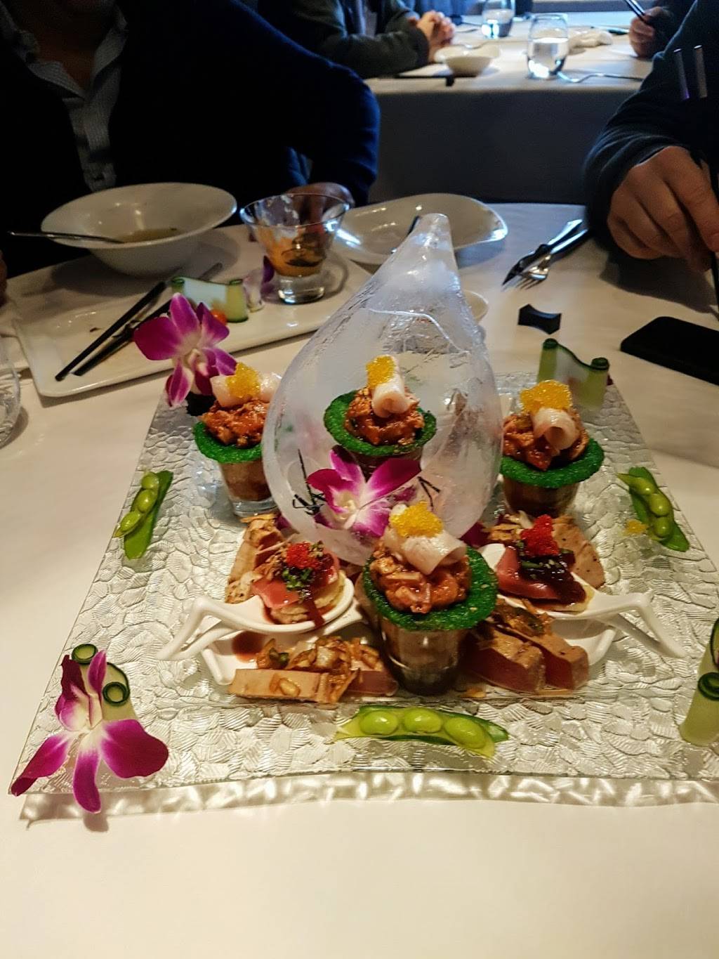 CHIYOKO Sushi Bar & Steakhouse | restaurant | 2113 Rue Saint-Louis, Saint-Laurent, QC H4L 1P1, Canada | 5148040581 OR +1 514-804-0581