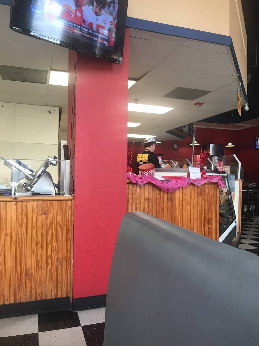 Lennys Grill & Subs | meal takeaway | 22 N Front St #111, Memphis, TN 38103, USA | 9015439230 OR +1 901-543-9230