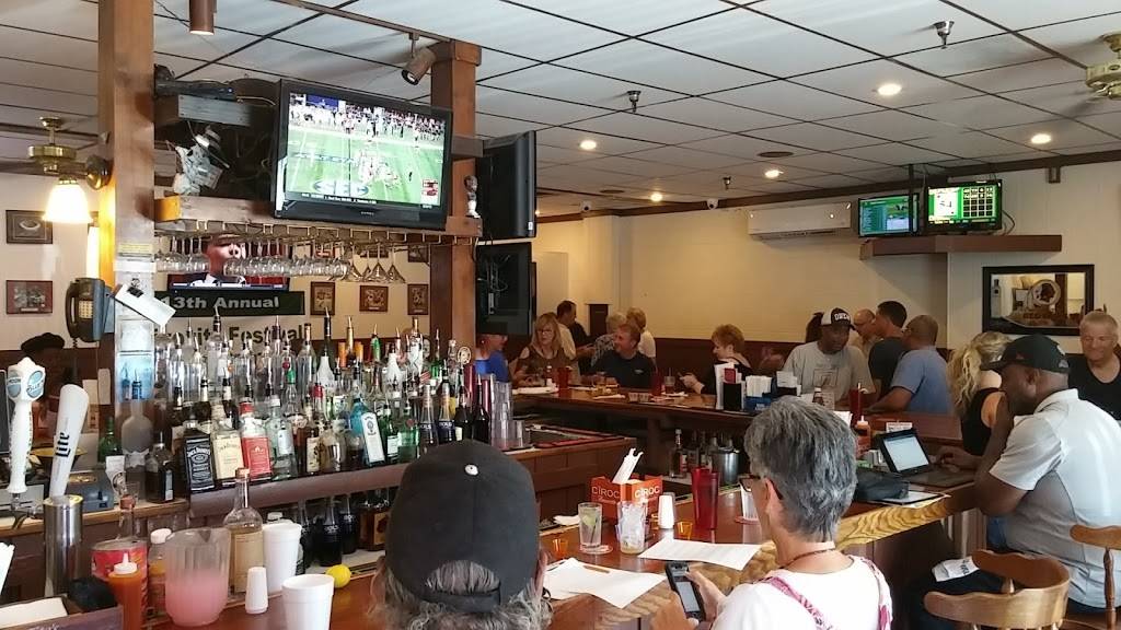 Lambert Seafood | restaurant | 10825 Lanham Severn Rd, Glenn Dale, MD 20769, USA | 3012622206 OR +1 301-262-2206