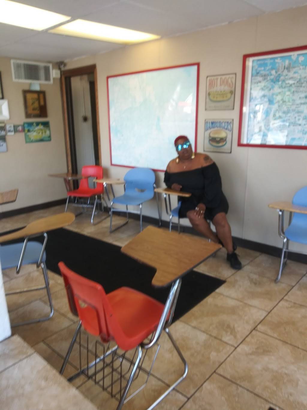 Teds Hamburgers | restaurant | 2900 W Edison St, Tulsa, OK 74127, USA | 9185829465 OR +1 918-582-9465