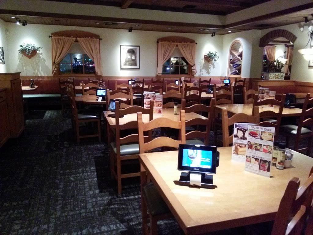 Olive Garden Italian Restaurant | meal takeaway | 2749 Countryside Dr, Turlock, CA 95380, USA | 2096322694 OR +1 209-632-2694