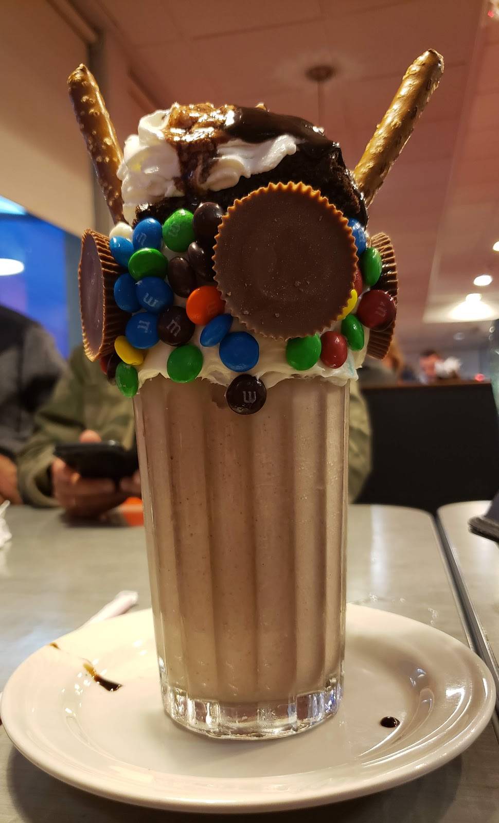 Friendlys | restaurant | 307 State Rd, North Dartmouth, MA 02747, USA | 5089949657 OR +1 508-994-9657