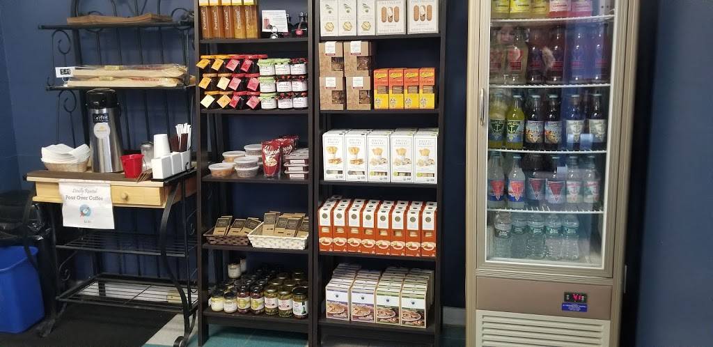 Edgewood Cheese Shop and Eatery | restaurant | 1828 Broad St, Cranston, RI 02905, USA | 4019412400 OR +1 401-941-2400