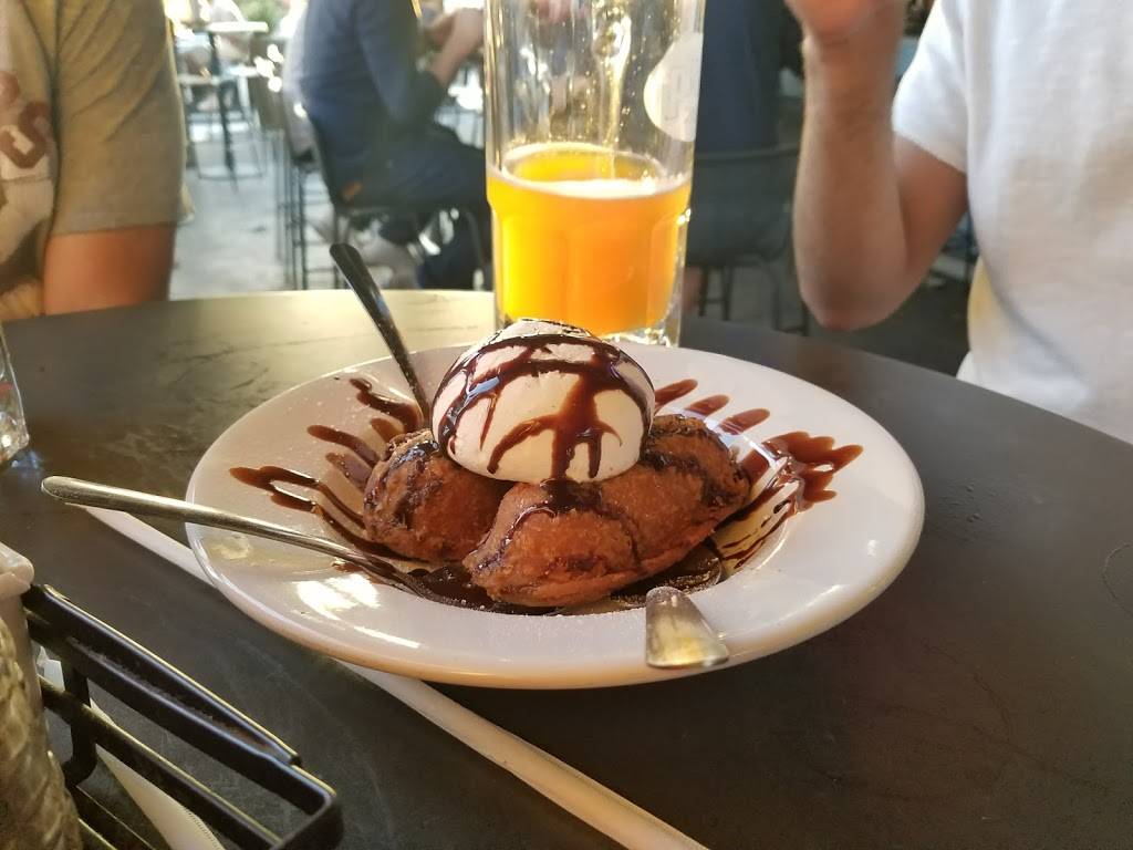 Pluckers Wing Bar | restaurant | 300 Mays Crossing Dr Ste 300, Round Rock, TX 78664, USA | 5126719464 OR +1 512-671-9464