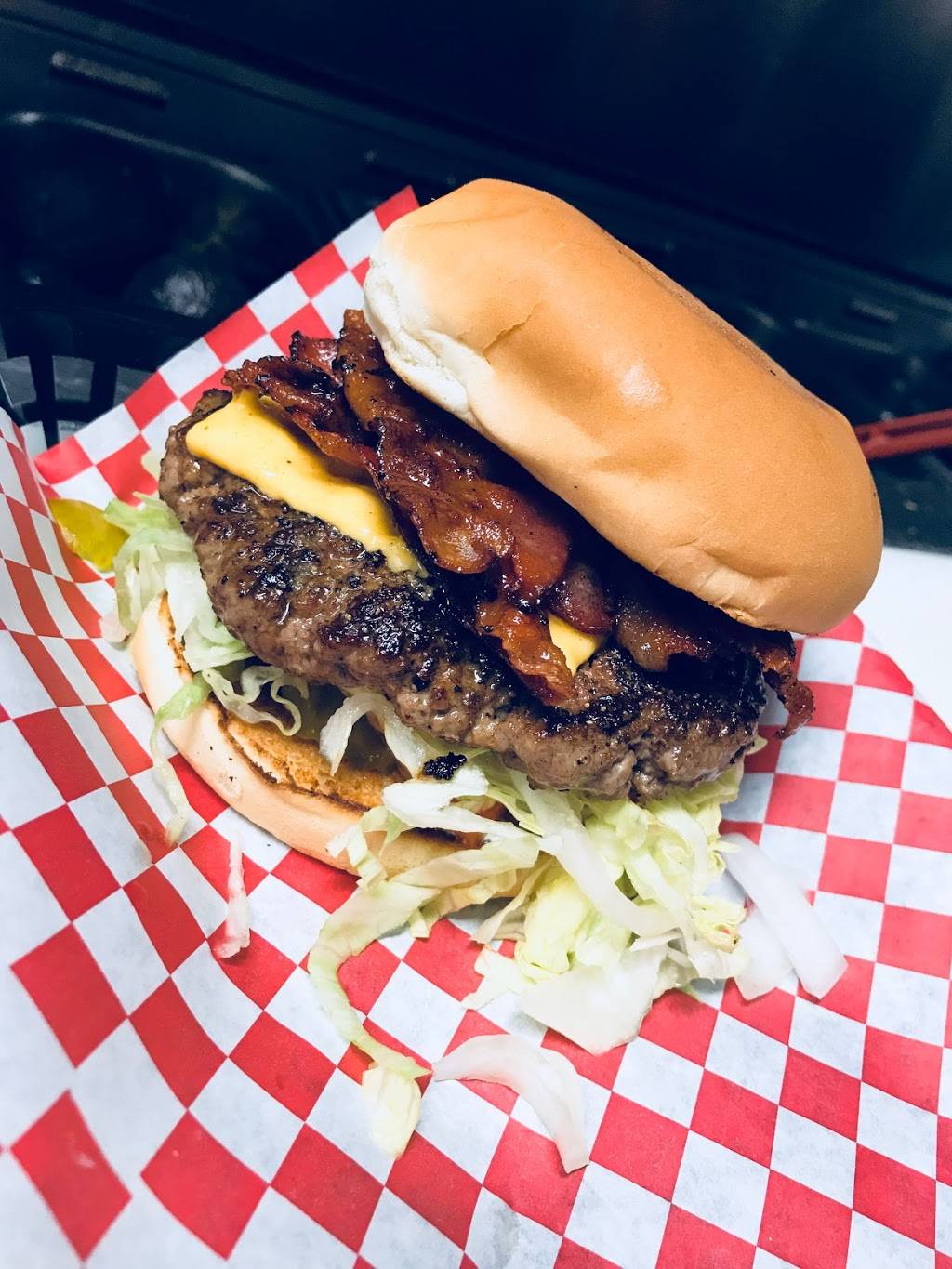 Jimmys Big Burgers | restaurant | 3010 Vilbig Rd, Dallas, TX 75212, USA | 2147411550 OR +1 214-741-1550