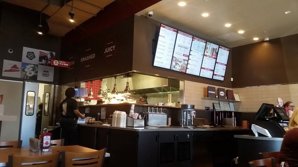 Smashburger | restaurant | 2027 Von Schilling Dr, Hampton, VA 23666, USA | 7578277128 OR +1 757-827-7128