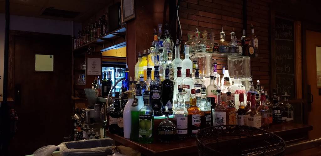 Calitris Italian Cuisine | restaurant | 126 Newbury St, Danvers, MA 01923, USA | 9787771266 OR +1 978-777-1266