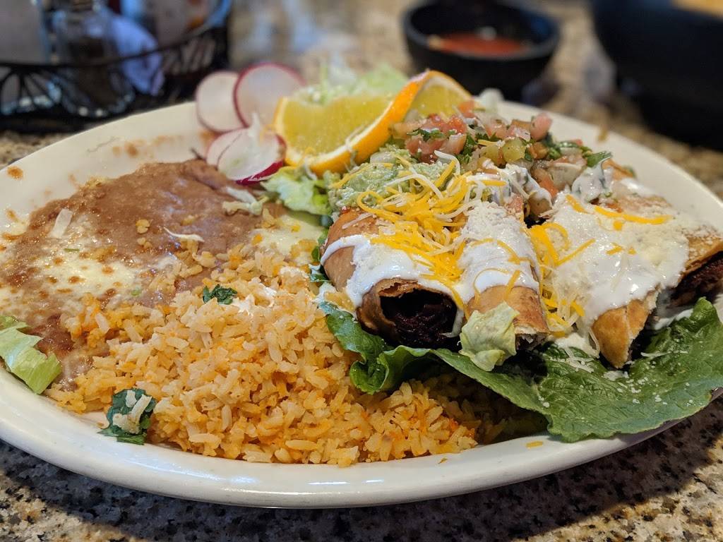 Fiesta Martin Bar And Grill | restaurant | 300 E Florence Ave, Inglewood, CA 90301, USA | 3106733300 OR +1 310-673-3300