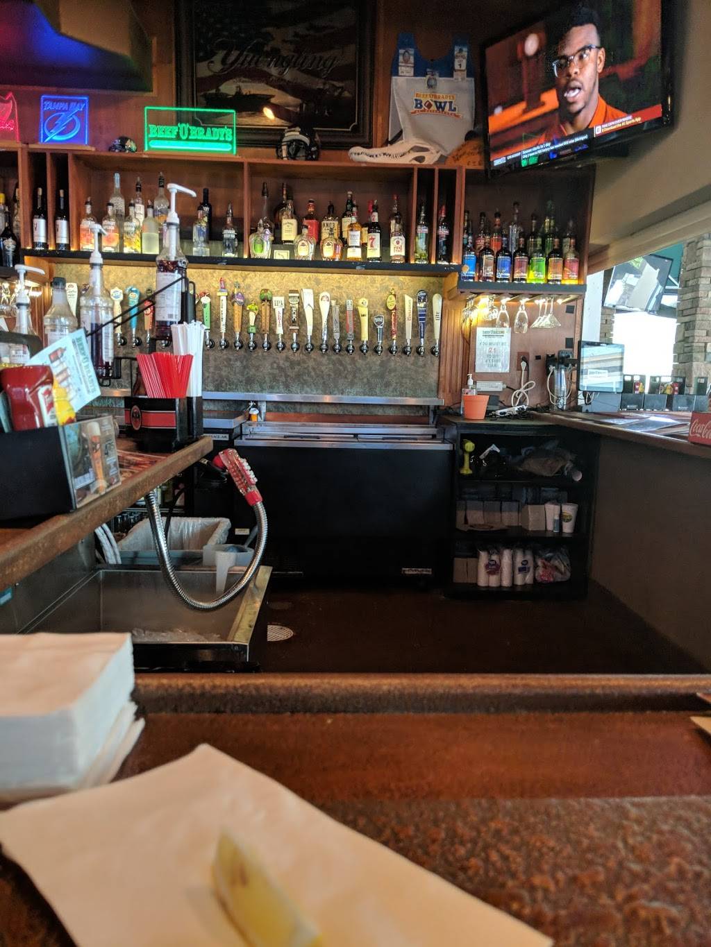 Beef O Bradys | night club | 7040 Land O Lakes Blvd #108, Land O Lakes, FL 34638, USA | 8133886893 OR +1 813-388-6893