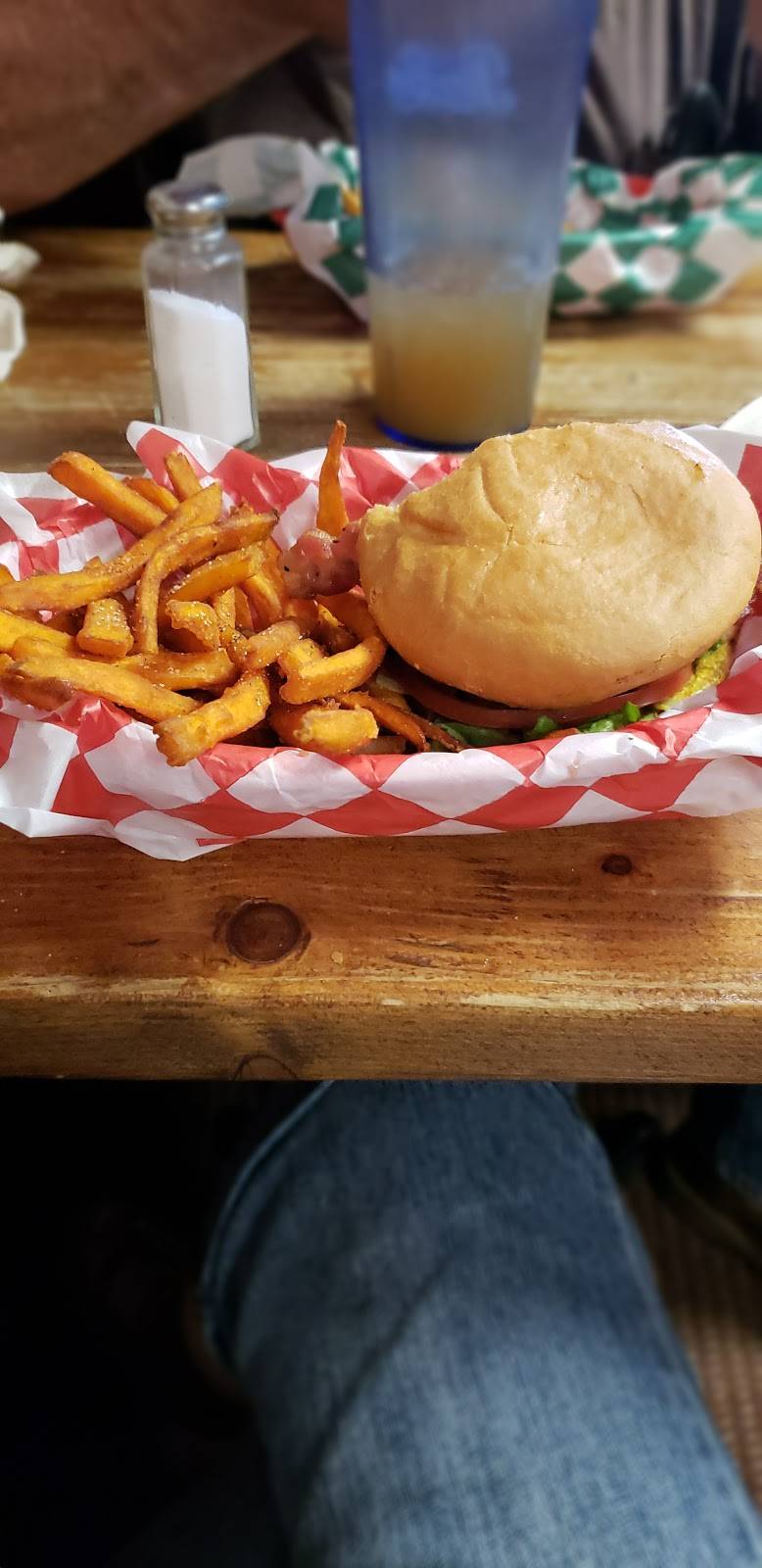 East Texas Burger Co | restaurant | 126 E Broad St, Mineola, TX 75773, USA | 9035693140 OR +1 903-569-3140