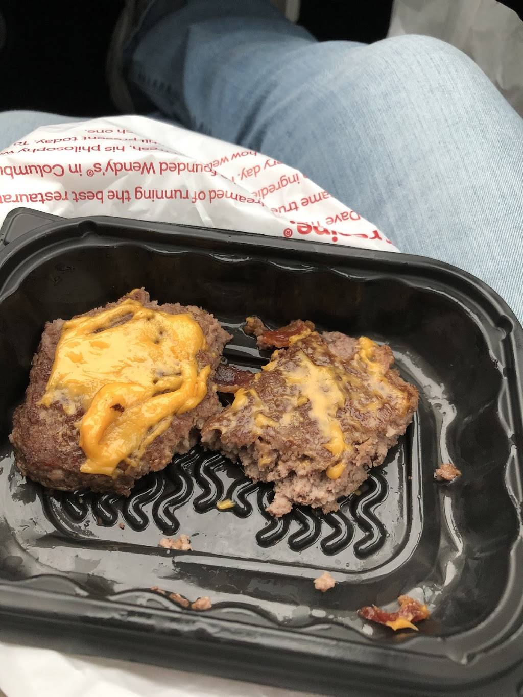 Wendys | restaurant | 2218 Crest View Dr, Hudson, WI 54016, USA | 7152204765 OR +1 715-220-4765