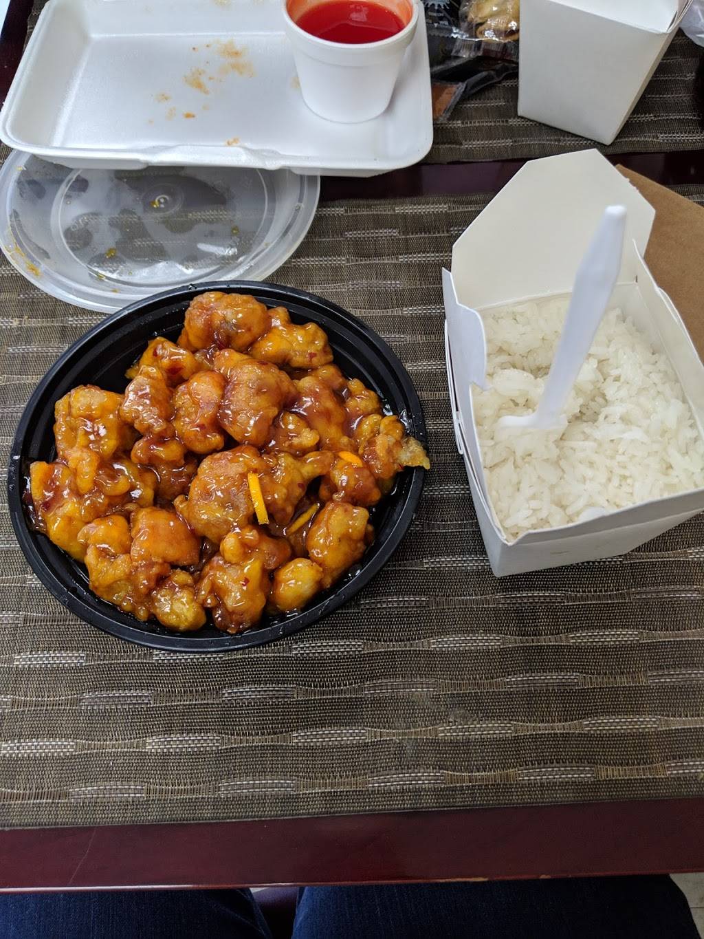 Asian Gourmet | restaurant | 2003 E Michigan Ave, Lansing, MI 48912, USA | 5173676068 OR +1 517-367-6068