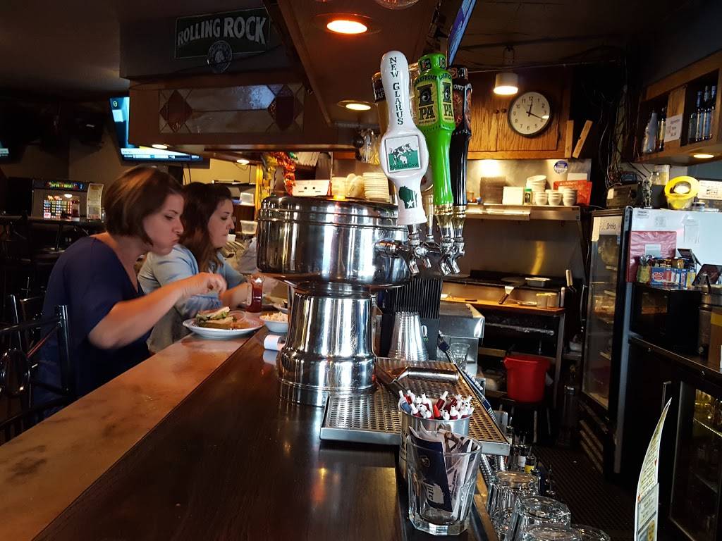 Dickens Grille & Spirits | restaurant | 9646 W Greenfield Ave, West Allis, WI 53214, USA | 4142580888 OR +1 414-258-0888