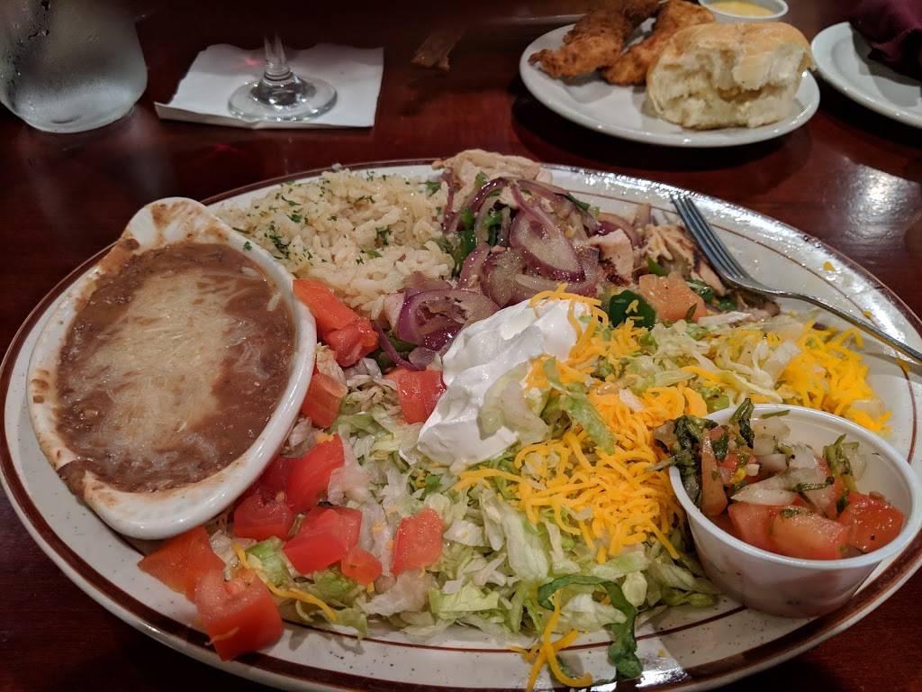 Fresh Market Restaurant | restaurant | 2255 E Wood St, Paris, TN 38242, USA | 7316441900 OR +1 731-644-1900