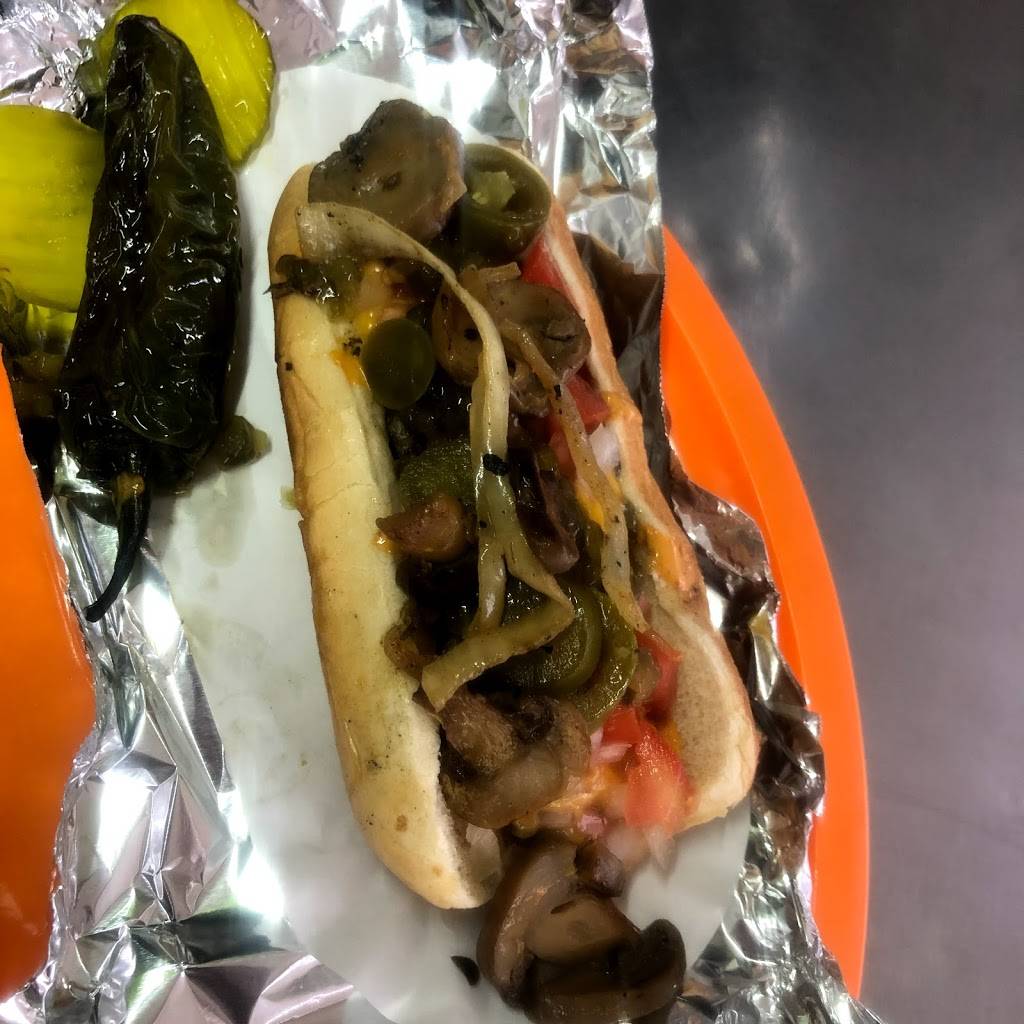 Rudys Burger | restaurant | Llantas mora, Lucio Blanco, 22706 Rosarito, B.C., Mexico | 016647700103 OR +52 664 770 0103