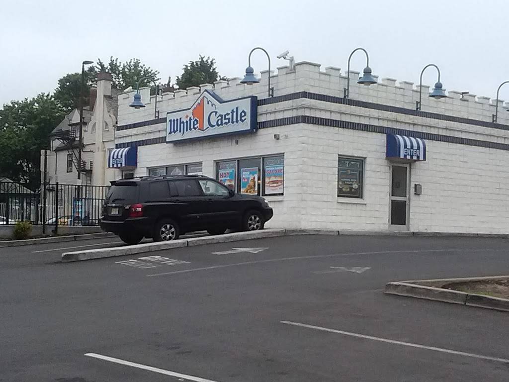 White Castle | restaurant | 220 Broadway, Paterson, NJ 07501, USA | 9733458928 OR +1 973-345-8928