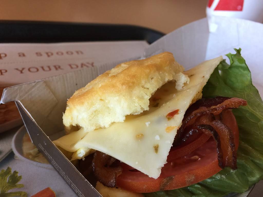 Chick-fil-A | restaurant | 3050 E Semoran Blvd, Apopka, FL 32703, USA | 4078657071 OR +1 407-865-7071