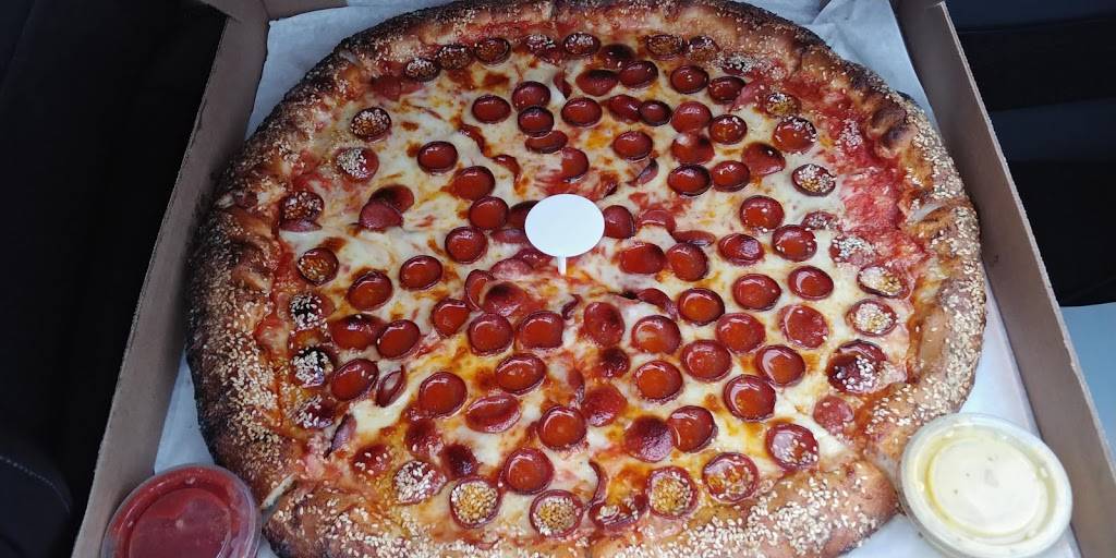 T.C. Wheelers Bar & Pizzeria | restaurant | 341 Wheeler St, Tonawanda, NY 14150, USA | 7166923632 OR +1 716-692-3632