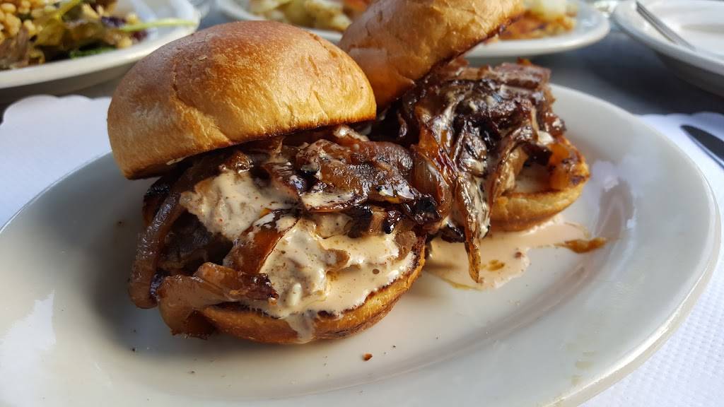 Stone Mad Pub | restaurant | 1306 W 65th St, Cleveland, OH 44102, USA | 2162816500 OR +1 216-281-6500