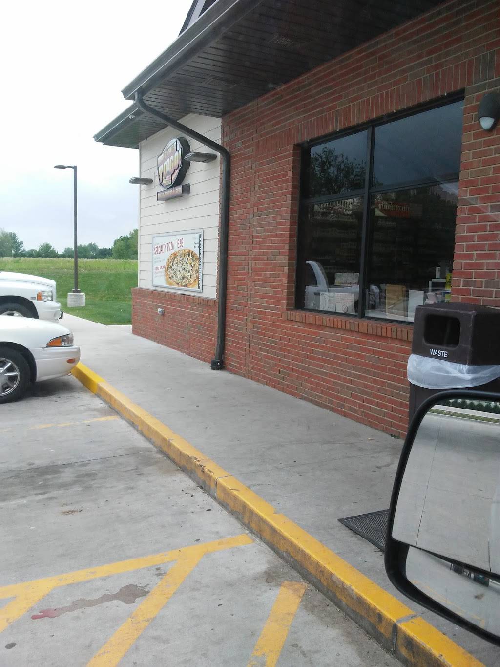 Caseys |  | 500 E Main St, Capron, IL 61012, USA | 8155691502 OR +1 815-569-1502