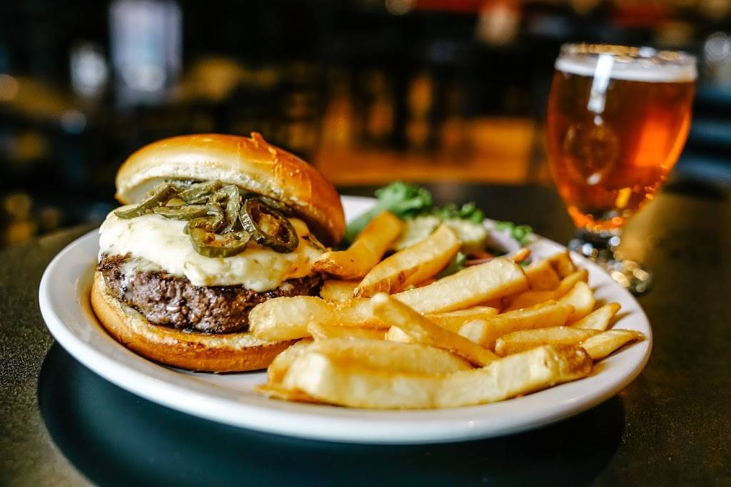 The Beerhouse | restaurant | 4810 NW 86th St, Urbandale, IA 50322, USA | 5152781821 OR +1 515-278-1821
