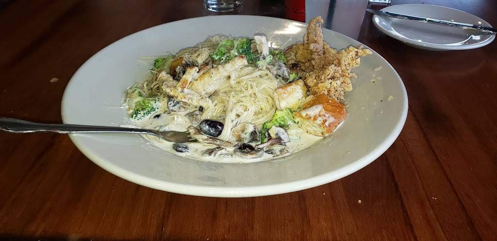 Belluccis Italian | restaurant | 2000 FM663, Suite 100, Midlothian, TX 76065, USA | 4696125527 OR +1 469-612-5527