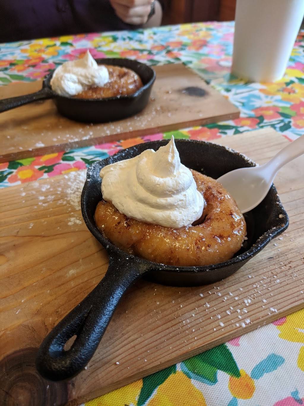 Preachers Smokehouse | restaurant | 2929 Pittman Center Rd, Sevierville, TN 37876, USA | 8653329731 OR +1 865-332-9731