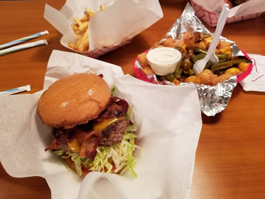 Maple & Motor | restaurant | 4810 Maple Ave, Dallas, TX 75219, USA | 2145224400 OR +1 214-522-4400