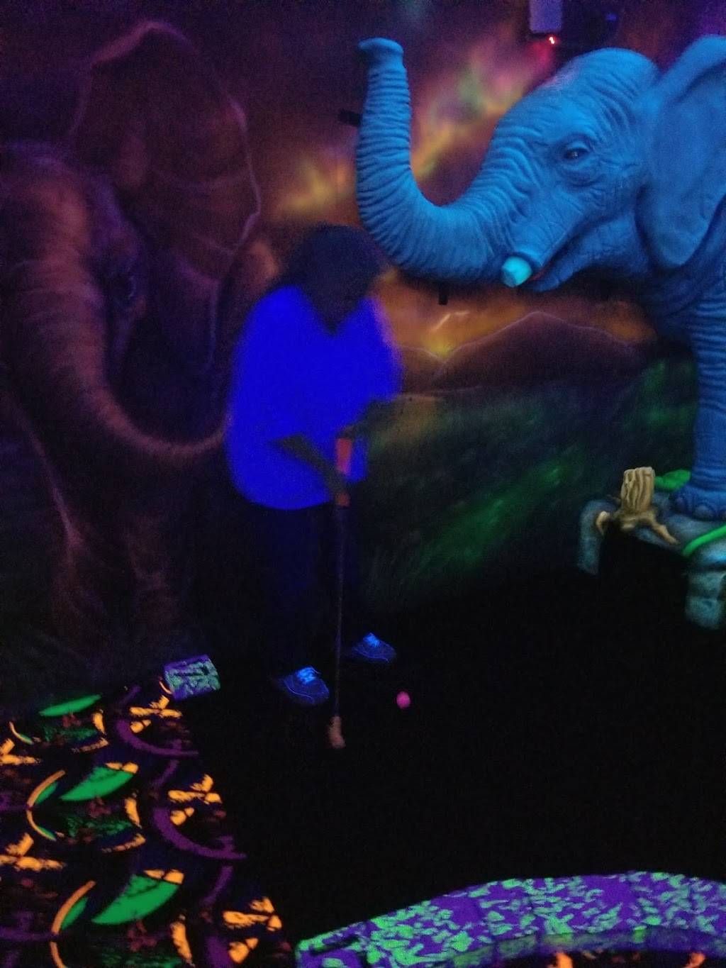 Xscape Family Entertainment Center | restaurant | 1819 S Main St, Weatherford, TX 76086, USA | 8175996520 OR +1 817-599-6520