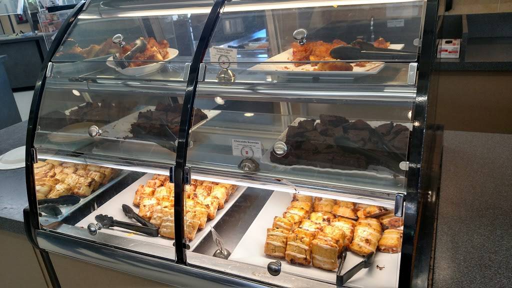 Tercero Dining Commons | cafe | 237 Tercero Hall Cir, Davis, CA 95616, USA | 5307522966 OR +1 530-752-2966