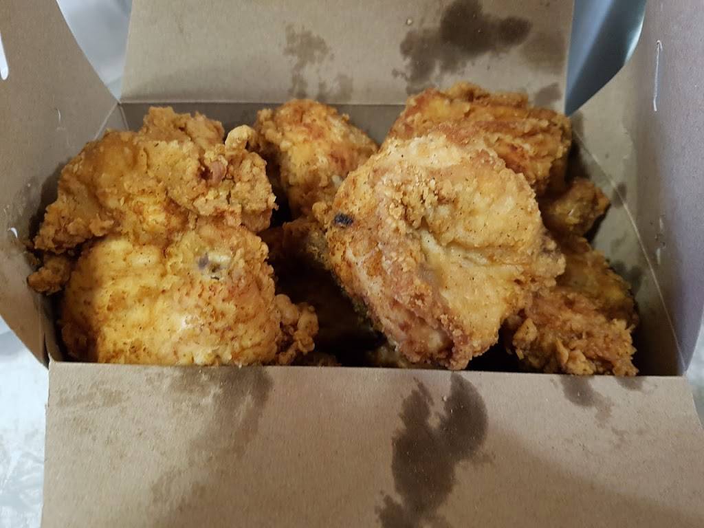 Caygeon Take Out (Formerly known as Dixie Lee Bobcaygeon) | restaurant | 36 King St E, Bobcaygeon, ON K0M 1A0, Canada | 7057381288 OR +1 705-738-1288