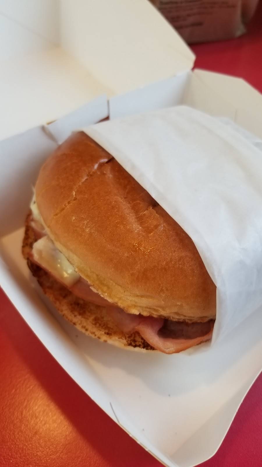 Hardees | restaurant | 1651 Lauderdale Memorial Hwy, Charleston, TN 37310, USA | 4233363702 OR +1 423-336-3702