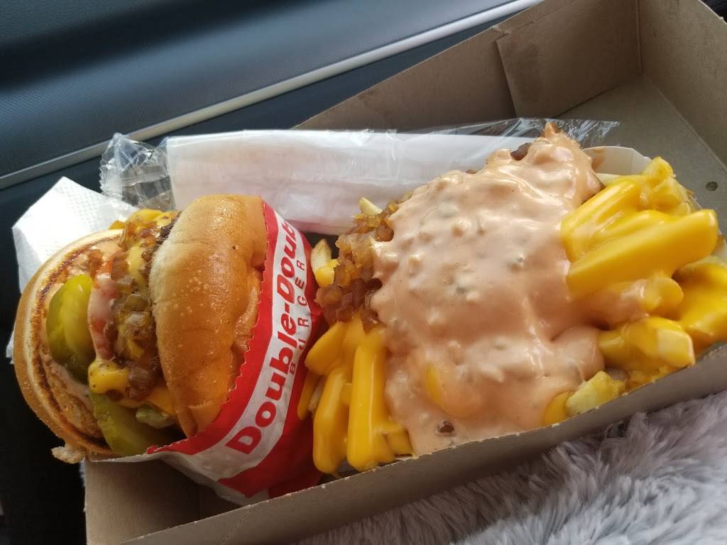 In-N-Out Burger | restaurant | 1065 Harriman Pl, San Bernardino, CA 92408, USA | 8007861000 OR +1 800-786-1000