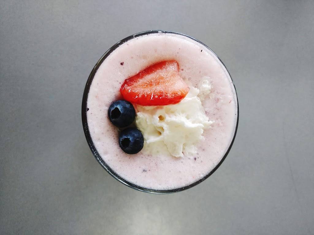 Simply Smoothies LLC | restaurant | 2406 James L Redman Pkwy, Plant City, FL 33563, USA | 8136528096 OR +1 813-652-8096