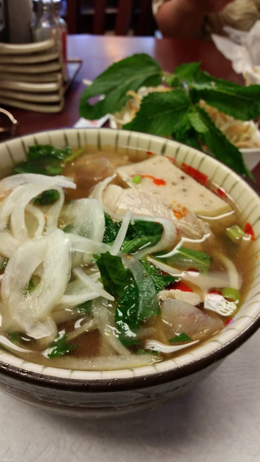 Bun Bo Hue | restaurant | 2871 Senter Rd, San Jose, CA 95111, USA | 4086294212 OR +1 408-629-4212