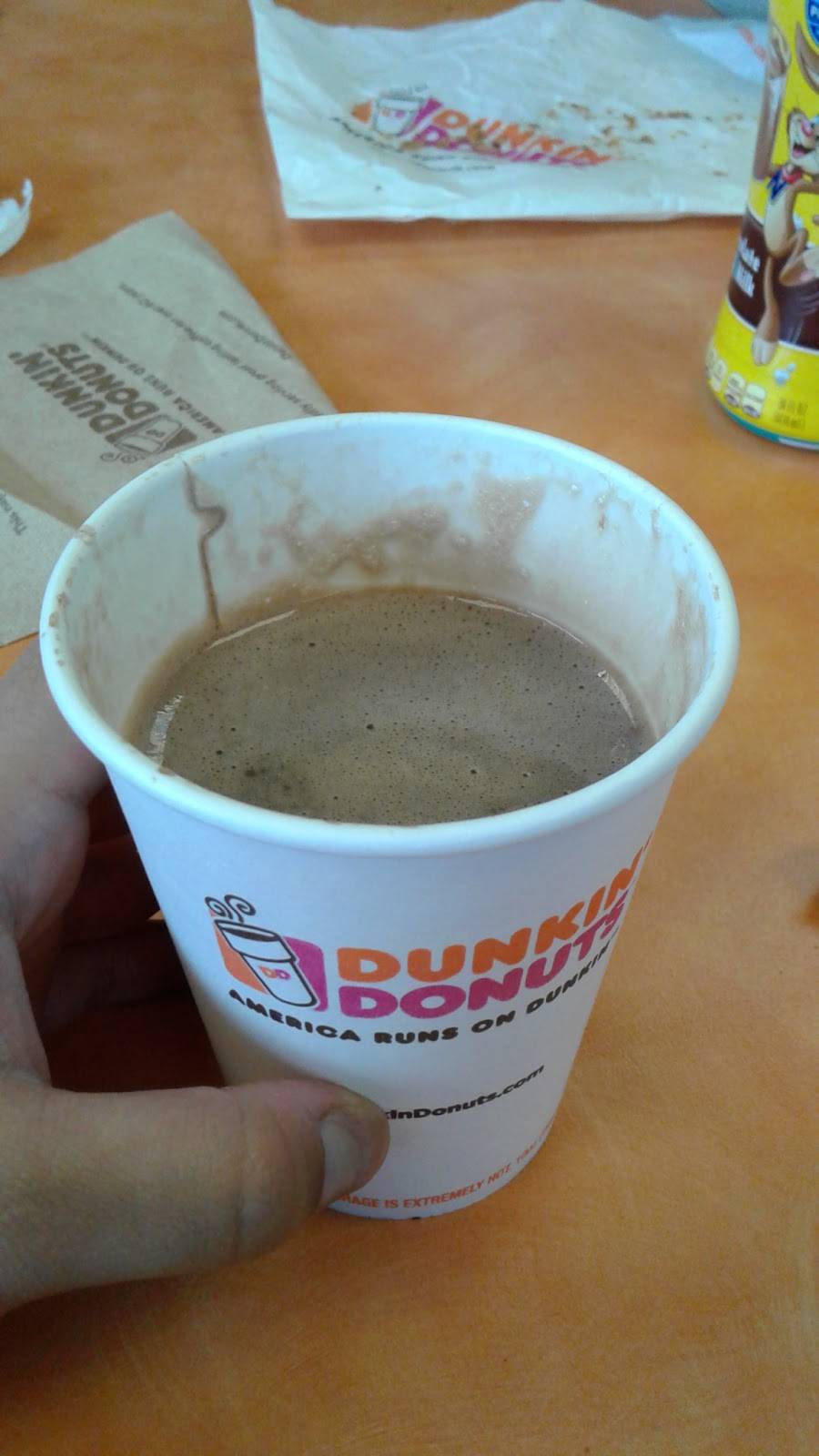 Dunkin | cafe | 2004 West St, Annapolis, MD 21401, USA | 4102669055 OR +1 410-266-9055