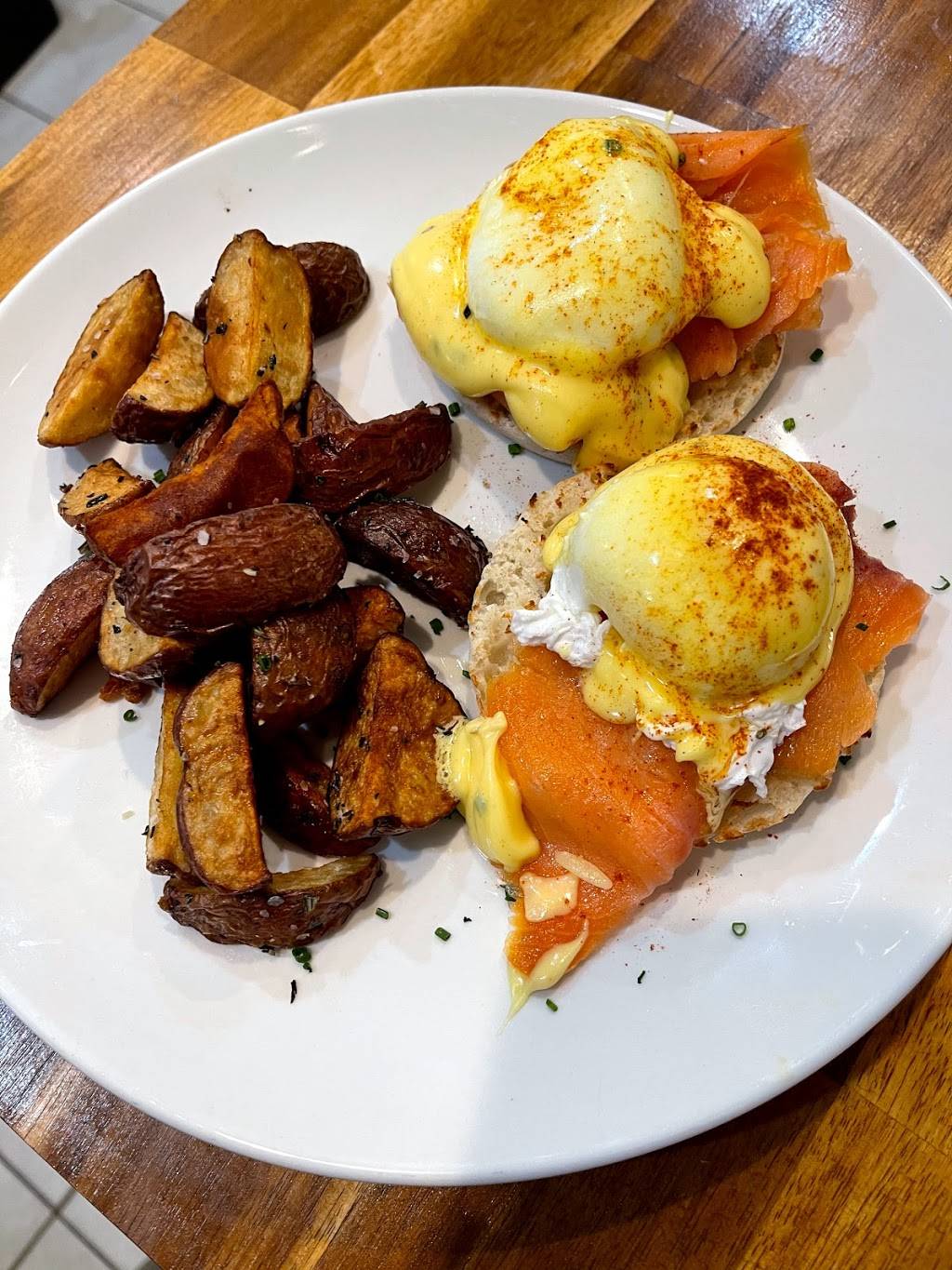 Pike Street Café | restaurant | 4629 Montgomery Rd, Cincinnati, OH 45212, USA | 5139544040 OR +1 513-954-4040