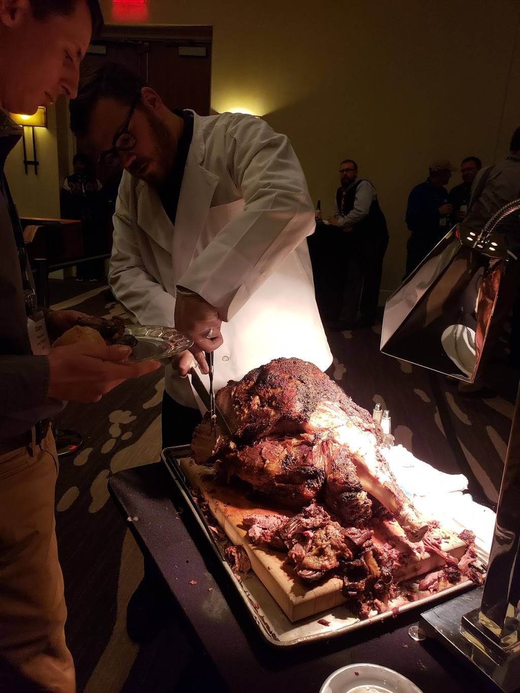 Harvest Kitchen | Bar | restaurant | 400 W Waterman St, Wichita, KS 67202, USA | 3166136300 OR +1 316-613-6300