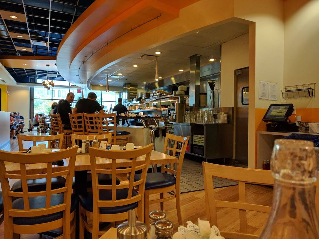 Yolk - City Way | cafe | 220 E South St, Indianapolis, IN 46225, USA | 3176329655 OR +1 317-632-9655