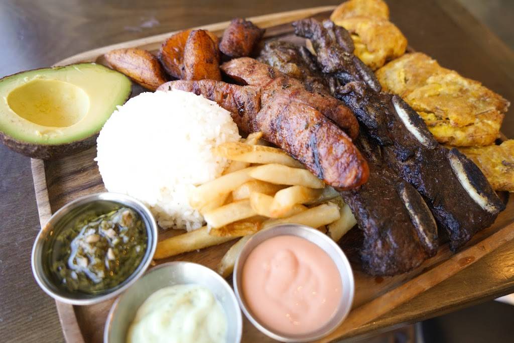 El Pequeño | restaurant | 8610 Roosevelt Ave #4, Jackson Heights, NY 11372, USA | 7182057128 OR +1 718-205-7128