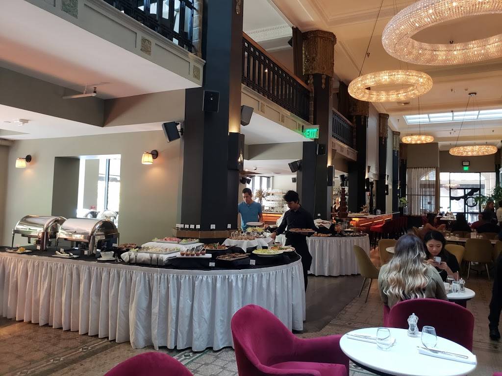 Le Petit Paris | night club | 418 S Spring St, Los Angeles, CA 90013, USA | 2132174445 OR +1 213-217-4445