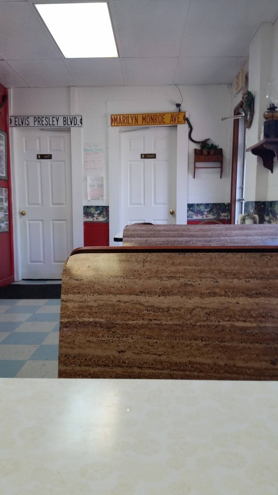 Wooden Spoon | restaurant | 9690 US-127, Greenville, OH 45331, USA | 9375489770 OR +1 937-548-9770