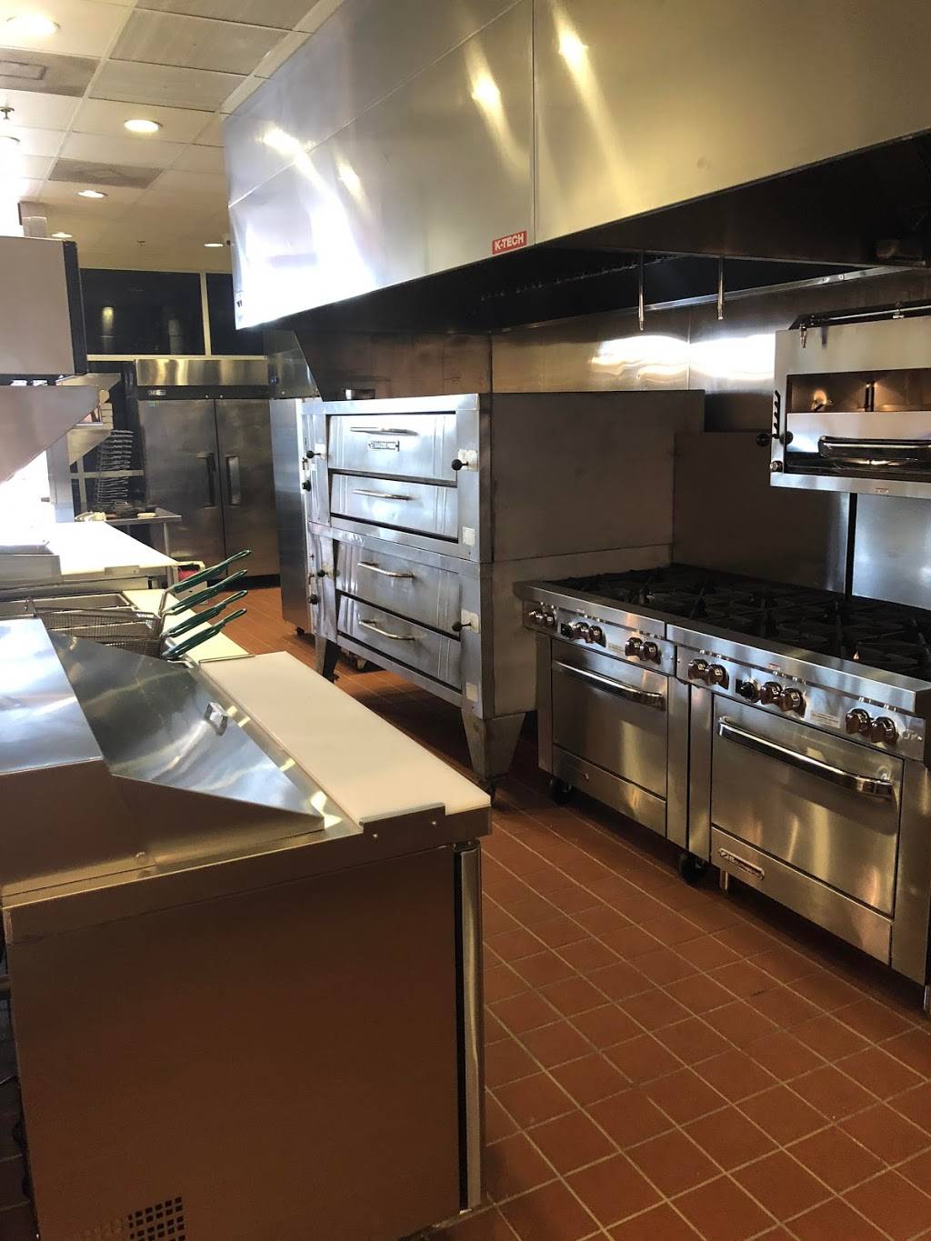 Sammys Cucina | restaurant | 19135 West Rd, Woodhaven, MI 48183, USA | 7346713065 OR +1 734-671-3065